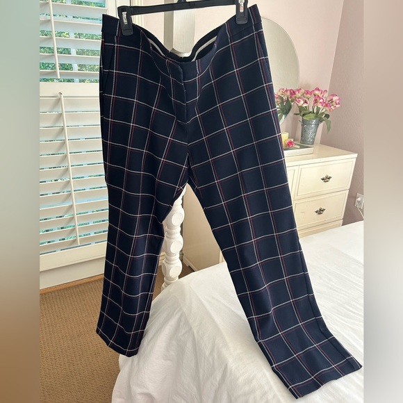 Ann Taylor Ankle Pant - Picture 3 of 6